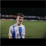 Im an aspiring footballer looking to go right to the pinnacle of the sport, Im very keen on working with like minded individuals.